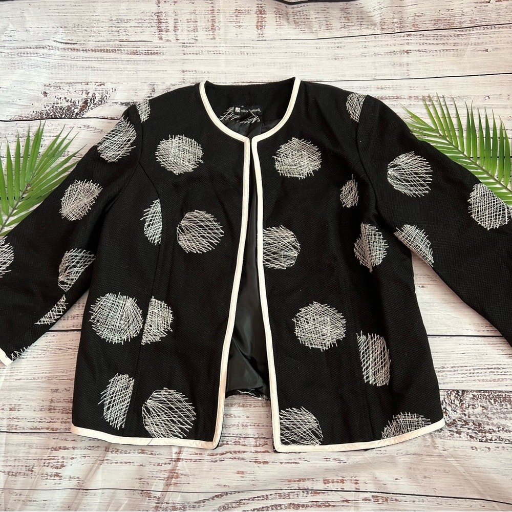 Valerie Bertinelli Black and White Collarless Jacket/ Blazer
